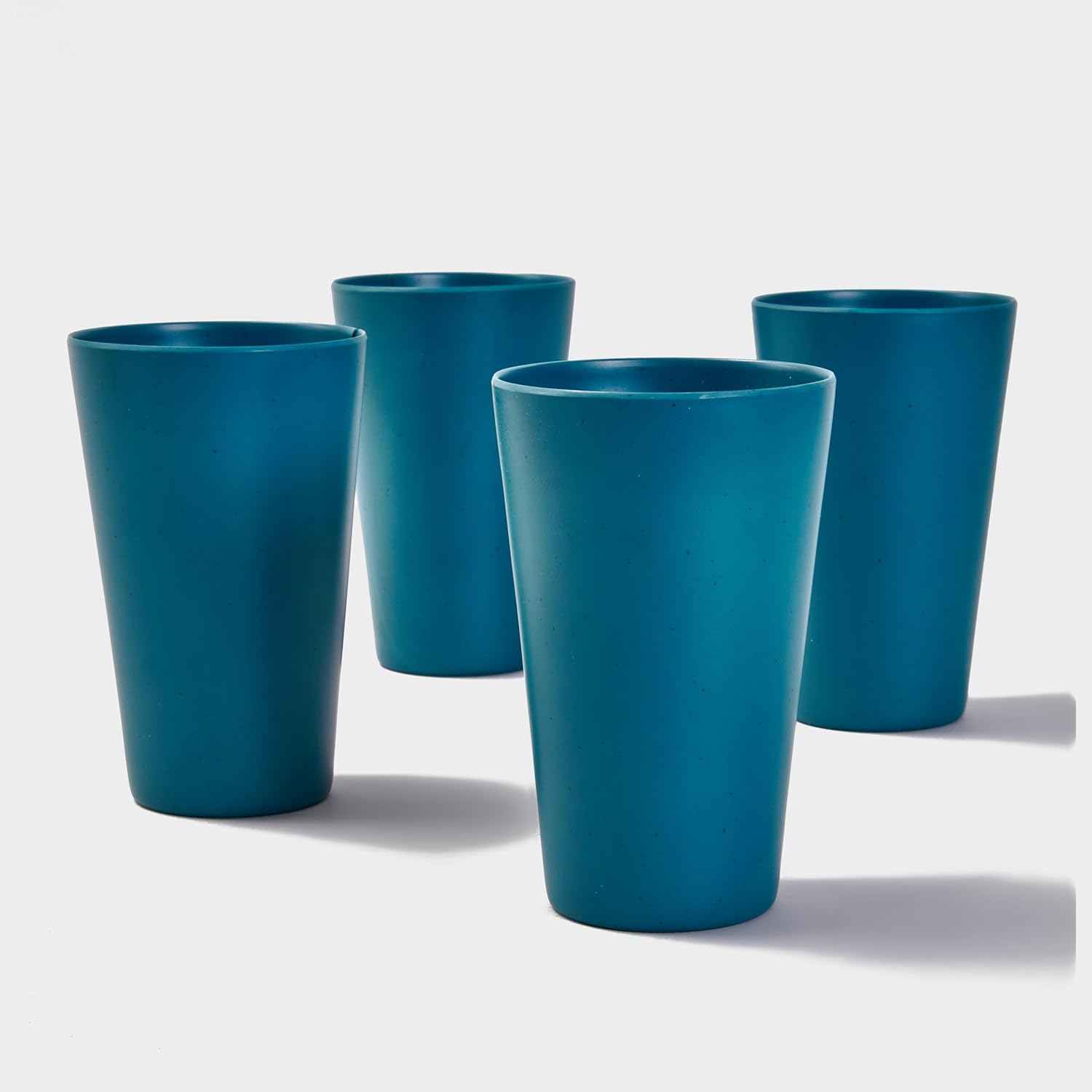 Hi-Gear 16pc Melamine Camping Dinnerware Set - Lightweight & Durable - Image 3