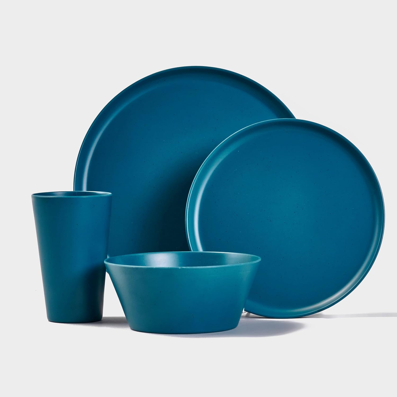 Hi-Gear 16pc Melamine Camping Dinnerware Set - Lightweight & Durable - Image 2